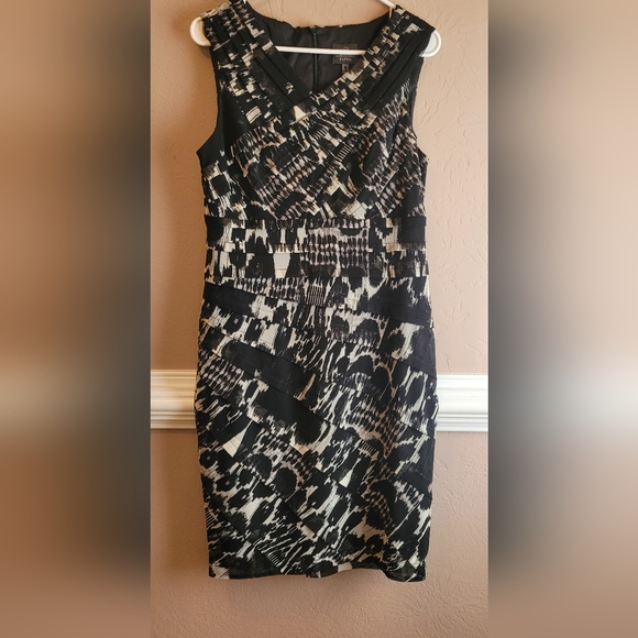 Stunning Adrianna Papell Dress Size 12 Like New - Picture 8 of 12